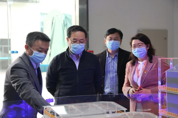 402cc永利登录主页科技研制出的纳米膜材料得到省经信厅领导的肯定