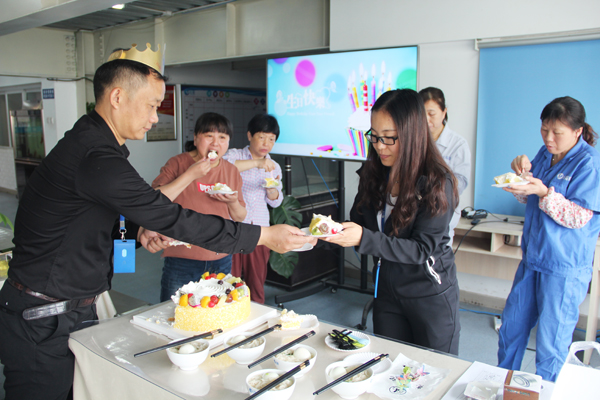 402cc永利登录主页科技5月员工生日会——温情五月 暖动人心