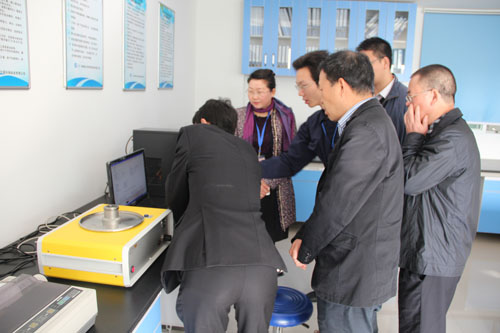热烈欢迎广州恒运集团领导一行莅临402cc永利登录主页公司参观考察