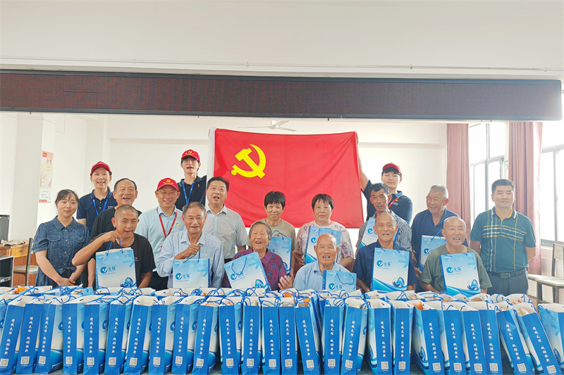 关爱老人，回馈乡亲 ，402cc永利登录主页科技中秋敬老活动走进朱巷敬老院